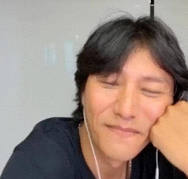 50岁陈坤暴瘦10斤自曝生病！与周迅结婚之谜彻底摊牌