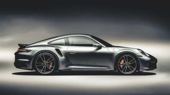 保时捷新款 911 Turbo S 再升级，全球首秀北京时间定档 9 月 7 日