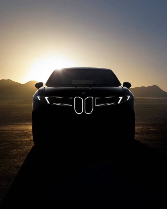 宝马新世代首款量产车 BMW iX3 宣传图曝光：收敛双肾格栅，设计几乎照搬概念车