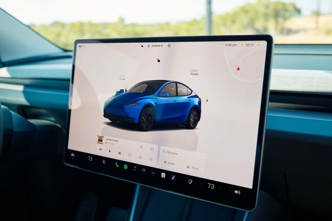 特斯拉 Model Y 标准版在美国上市：织物座椅、封天窗、续航 517 公里，起价跌破 4 万美元