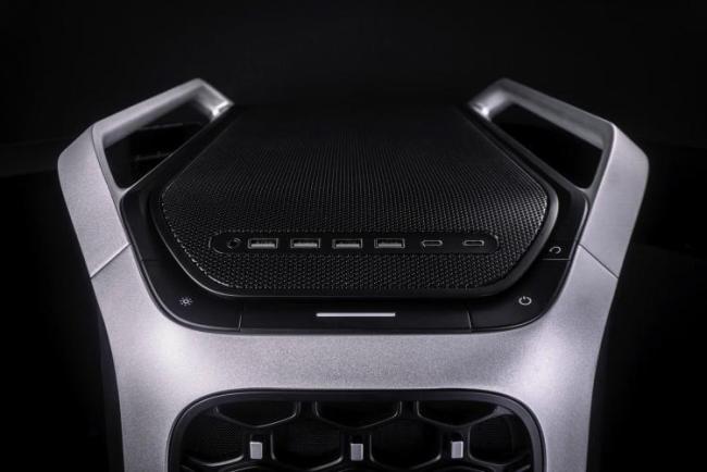 酷冷至尊推出 COSMOS ALPHA 全塔机箱：内置金属海绵散热孔，侧透设计