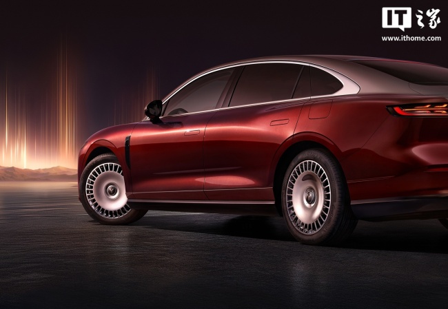 岚图汽车“战绩”公布：实现全品类布局、达成华为乾崑合作品牌销量 TOP 2