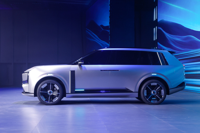 奇瑞星途 ES8、ES7 GT、ET8、ET9 首秀：全新大型对开门 SUV 及旅行车