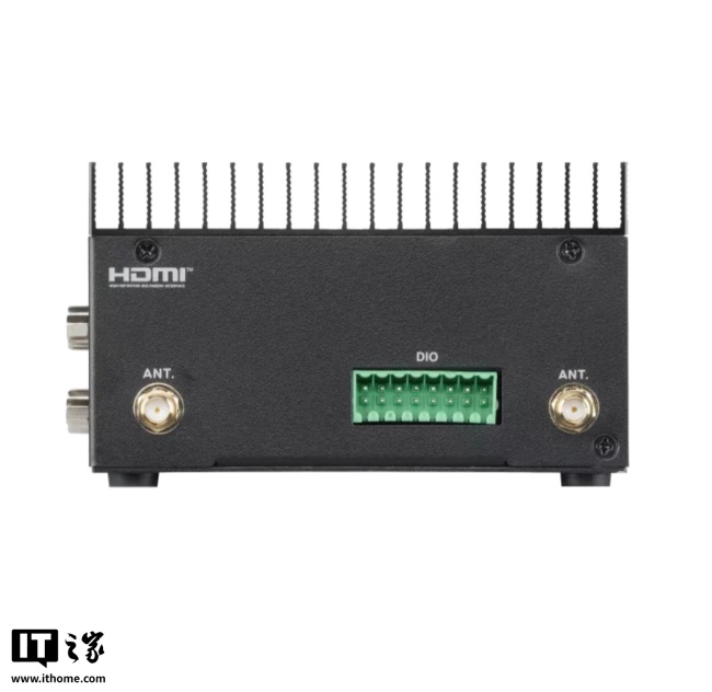 华硕推出 PE1000U 迷你主机:最高可选酷睿 Ultra 7 265U 处理器,无风扇设计