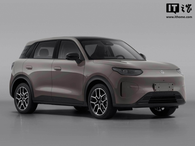 零跑 A10 欧洲市场命名为 B03X，已现身布鲁塞尔车展