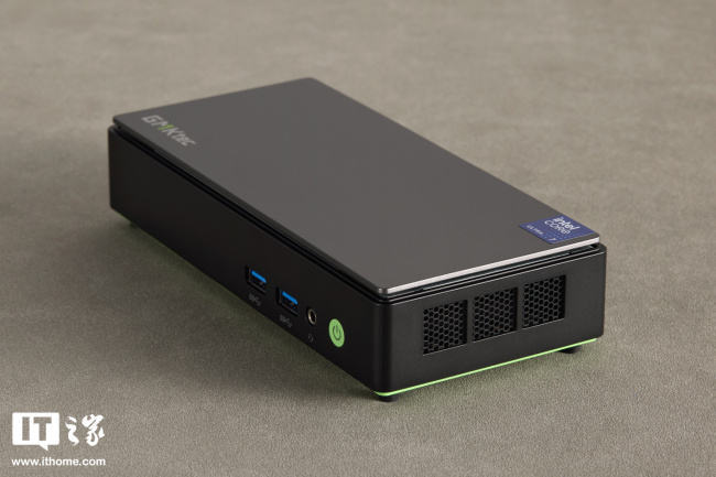 IT之家开箱极摩客 K13 迷你主机图赏：配 5Gb 以太网口、搭酷睿 Ultra 7-256V 处理器