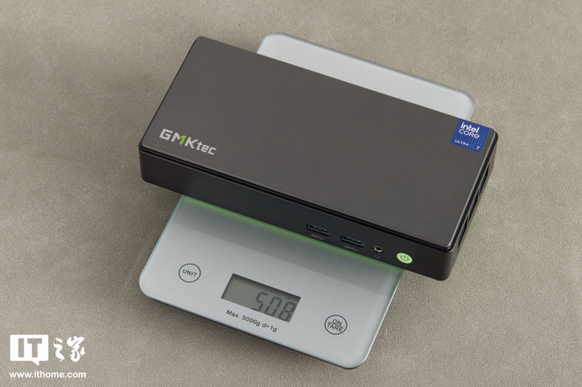 IT之家开箱极摩客 K13 迷你主机图赏：配 5Gb 以太网口、搭酷睿 Ultra 7-256V 处理器