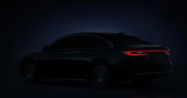 吉利银河星耀 7 官宣，号称全球首款四驱中级电混轿车