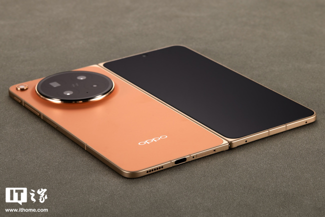 IT之家开箱OPPO Find N6 图赏：号称“全球最平整折叠手机”，无感折痕，久用平整