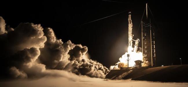 SpaceX展示太空时代日常