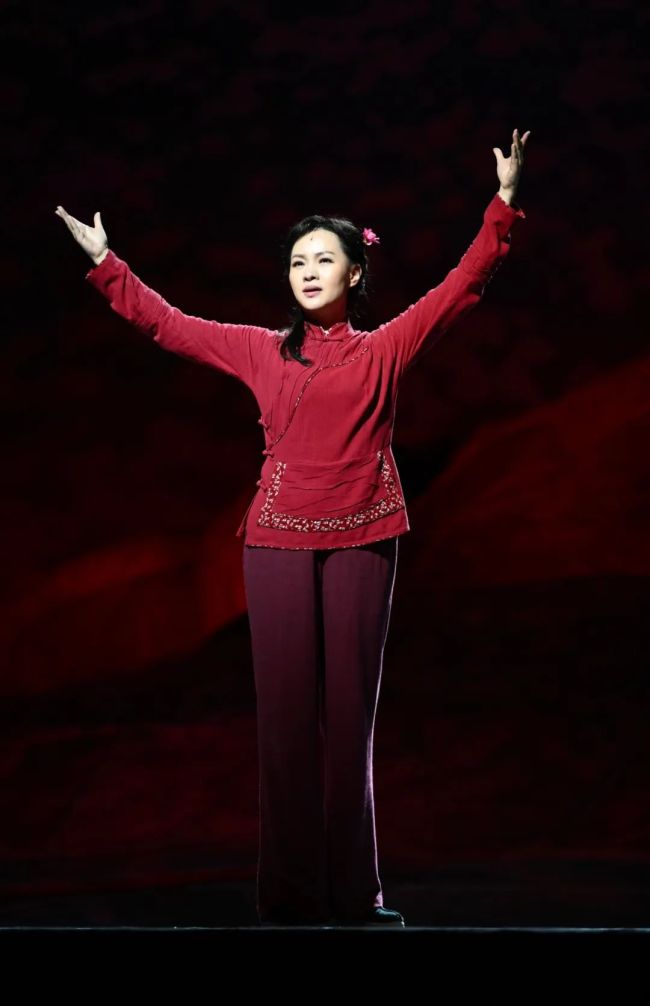 雷佳：“普通而又伟大”的“党的女儿”田玉梅丨融入我生命的党员“艺”象