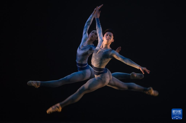 “建”证战疫——中央芭蕾舞团致敬抗疫英雄