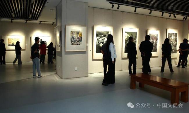 五星出东方“一带一路”国际美术大展巡展在兰州启幕