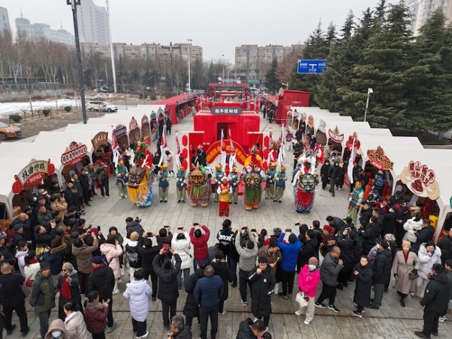 好运之城过大年，七彩新春热闹缤纷