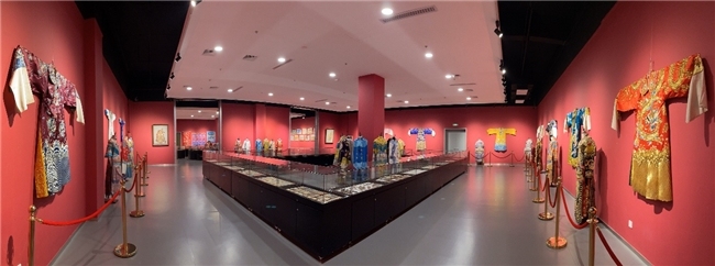 《和·国粹流芳》京剧文化艺术展暨《和合·国粹·金声泉韵》李金泉流派老旦艺术研修班盛大开幕