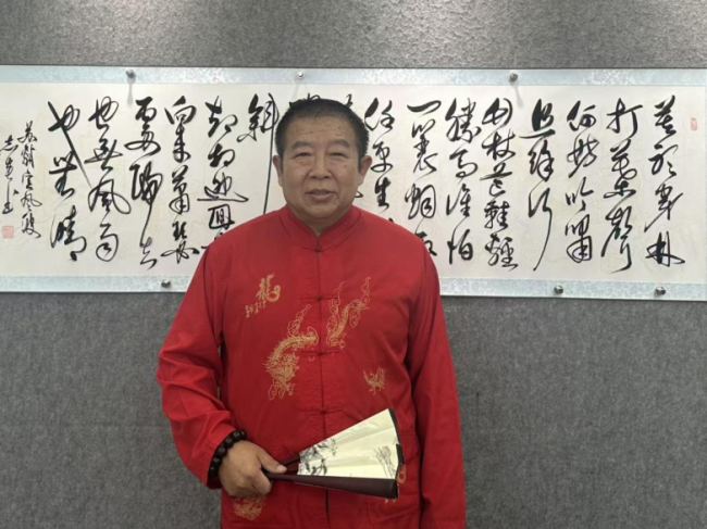 全球展览与荣誉历程：