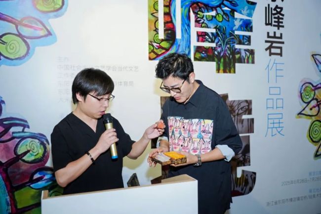 《峰境》·宗峰岩作品展： 一位影视工作者的艺术突围
