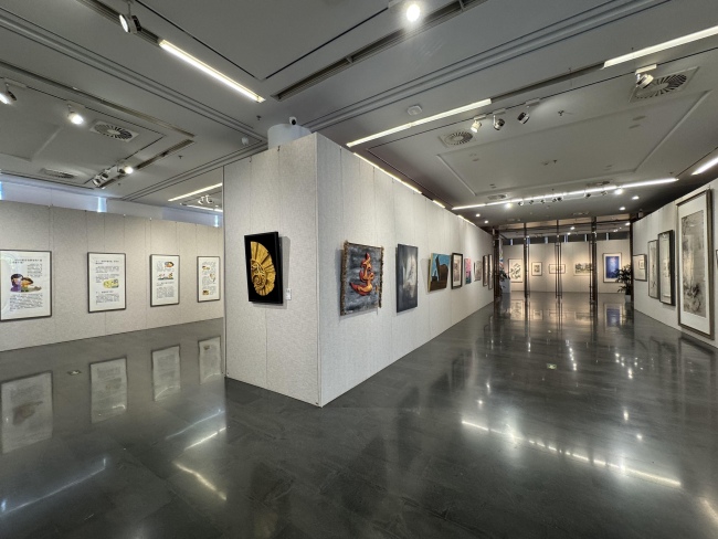 “异彩绽开 • 首届宇宙ADHD艺术展”举办