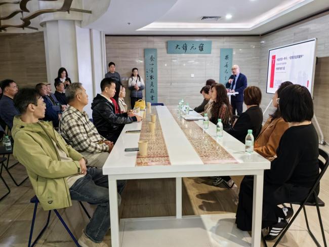 中国珐琅书法牌匾博物馆既中新“书画同源一甲子写照”展览开幕