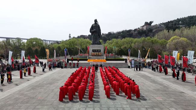 史记韩城·风追司马——2026丙午年清明民祭史圣司马迁典礼在韩城举行