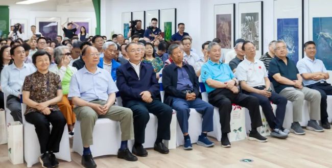 “时痕・格物 —— 罗贵荣版画中的时间显影” 艺术展亮相舒勇美术馆 收获广泛社会关注与各界好评