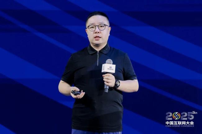 上海稀宇极智科技有限公司（MiniMax）总编辑、副总裁彭韬