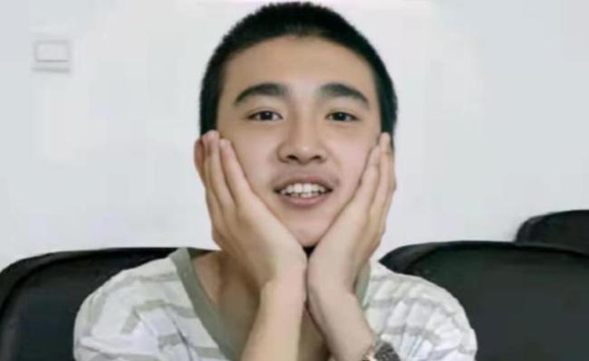 “高考神话”王百洋716分保送北大 如今怎样