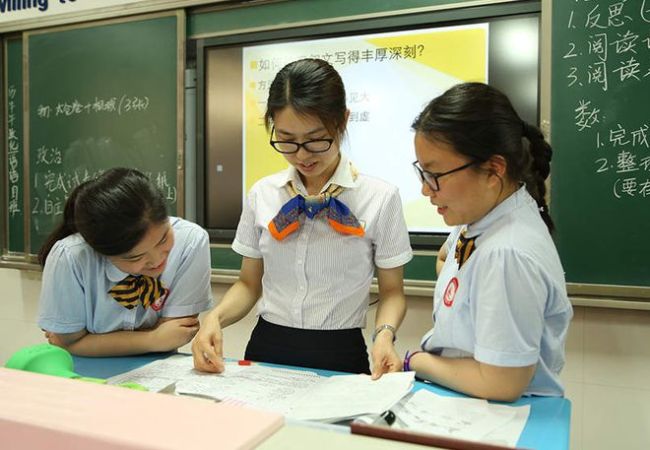 初中教师辞职信走红，看到收入校长无法反驳