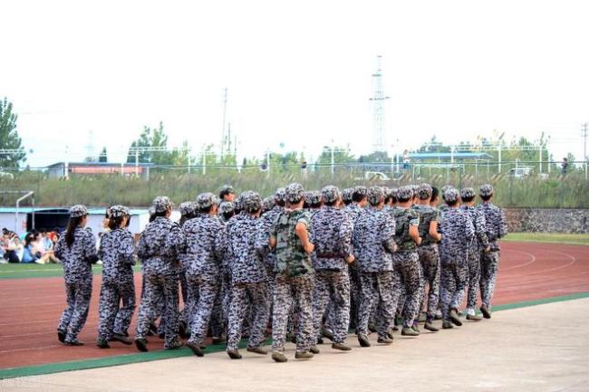 小学生有没有必要军训？