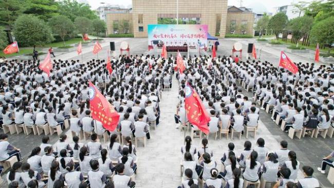 全国高考报名将超1400万,40%为复读生