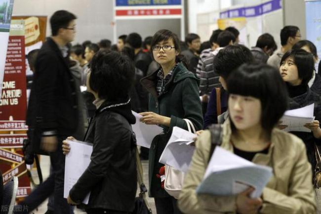 春招就业现象:985和211难,普通本科难,专科生难,到底谁更难?