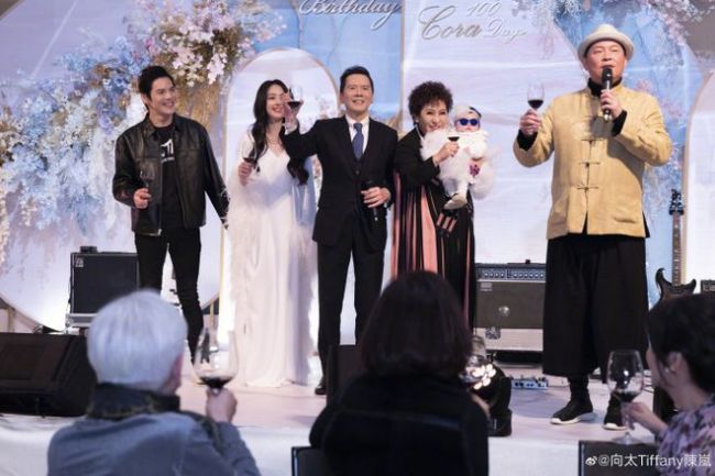 真尴尬！向太送儿媳1.4亿豪宅但产权人并非郭碧婷