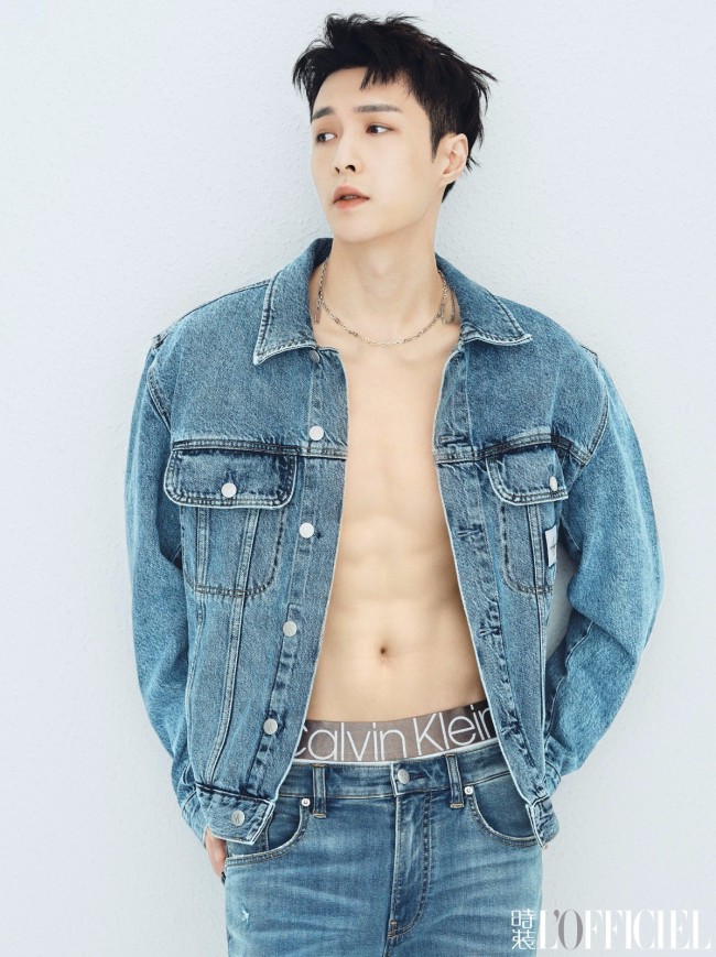 张艺兴时尚大片解锁开季封面 低调“炫腹”展不羁魅力