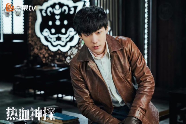 《热血神探》张雨剑梁洁演绎“无厘头”高能探案