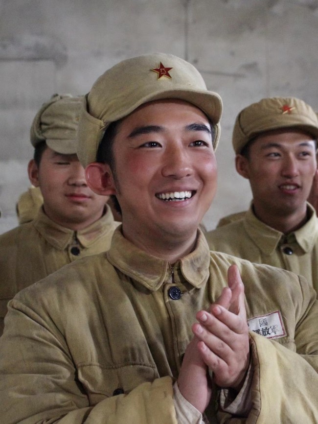 王浩俨新剧《当祖国需要我们的时候》将播 引人期待