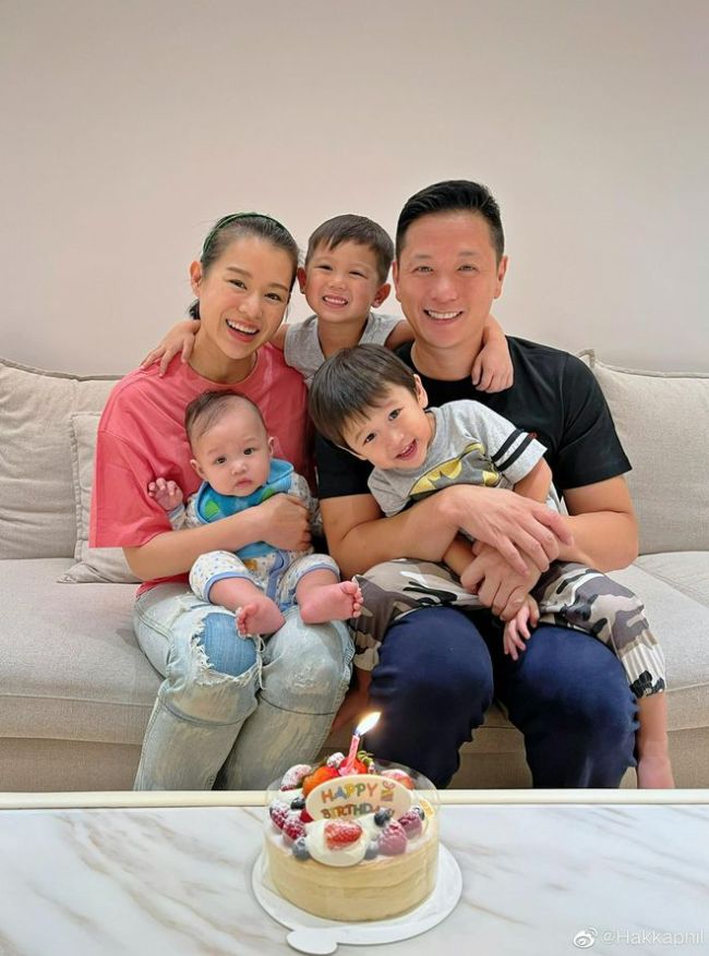 胡杏儿工作室发文回应此事,称:"孩子们已痊愈,目前正在按照我们国家的