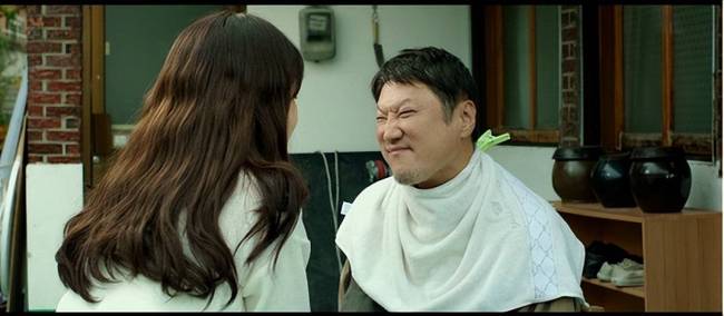 韩国老片《蚯蚓》女儿被逼卖淫 残疾父亲复仇