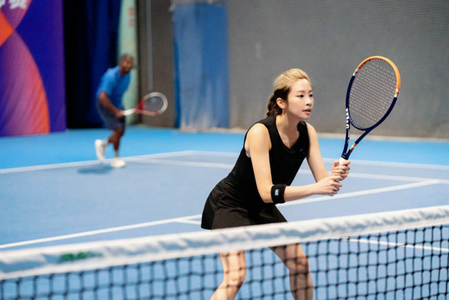 艺人袁咏琳参与ITF国际网球大师赛 荣获30+女双冠军、35+混双亚军