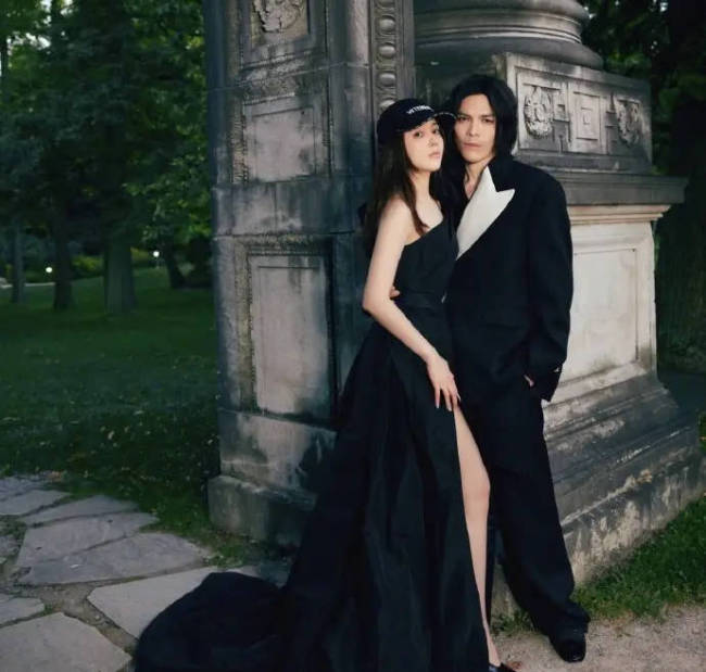 向佐晒出与孩子视频通话 感谢浑家郭碧婷看护家庭