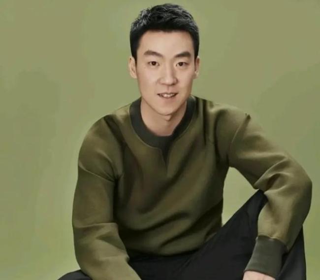 这位低调的男演员，终于火了 从酒吧歌手到影帝