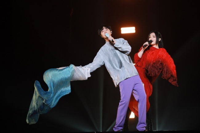 重逢约定「奢侈」上演 徐佳莹巡演返场首站上海圆满唱响