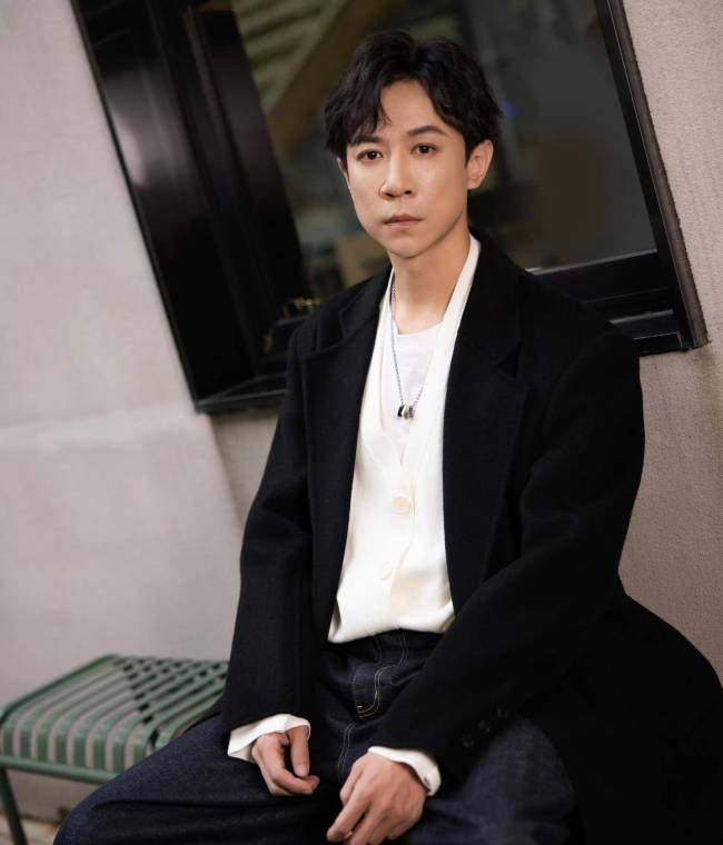 张维伊回话近日恶评:能让全球吐槽一下也挺好的