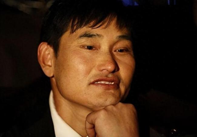 大衣哥朱之文北京住所曝光,让人大跌眼眶!