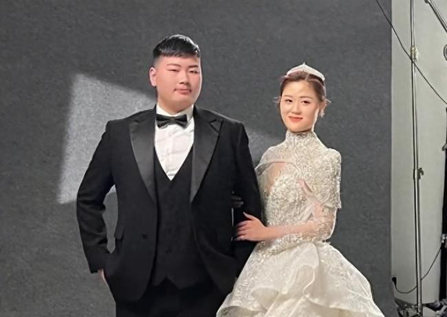 大衣哥朱之文北京住所曝光,让人大跌眼眶!谣言背后的真相