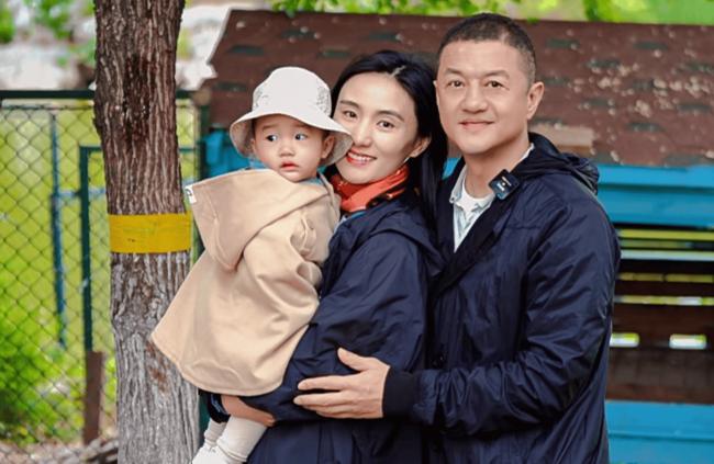 李亚鹏与细君海哈金喜官宣仳离 婚配仅维系三年