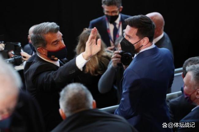 梅西重返诺坎普,德保罗捕捉千万点赞瞬间 情感触动全球球迷