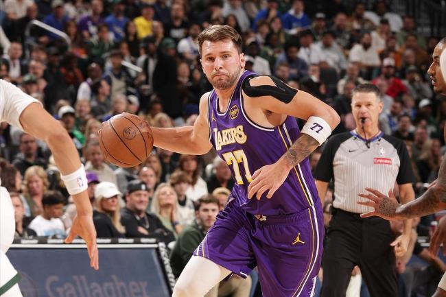 湖人魔术师！东契奇vs雄鹿轰41+9+6集锦 创21世纪最佳