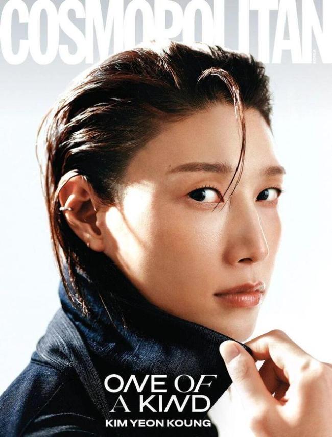 韩国女排外传主攻 金软景登前锋杂志 成为2026年开年封面东说念主物