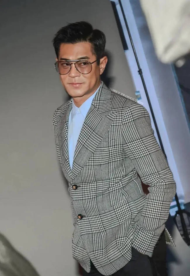 古天乐为了不化妆故意晒黑自己！坦言在家晒太阳灯