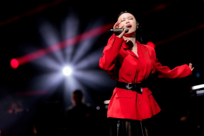 陈佳妮《中国唱将》舞台再突破，用《九儿》诠释当代女性力量！